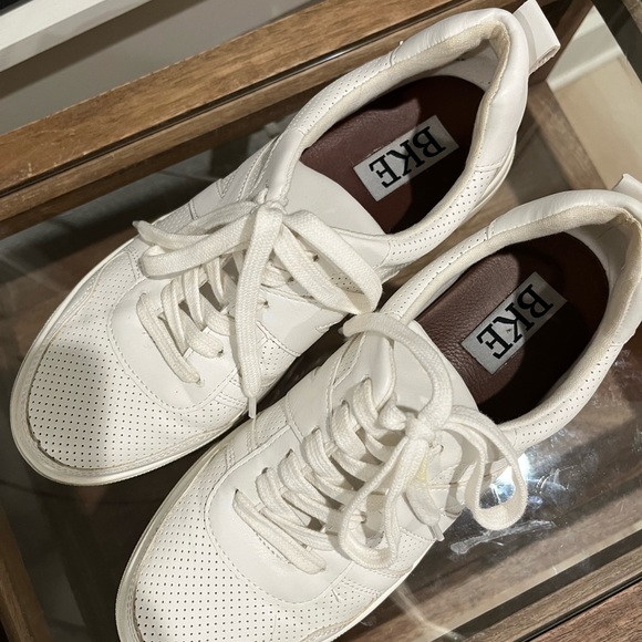 Womens white casual sneakers - Picture 5 of 6